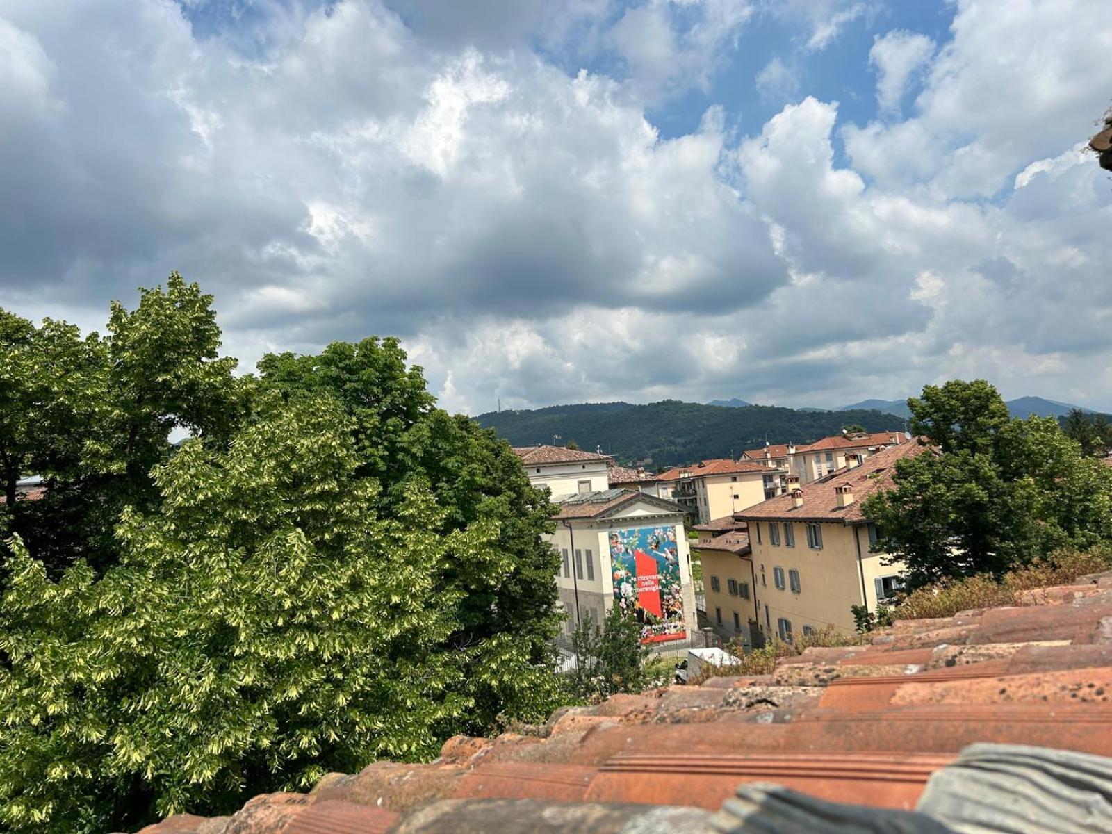 Ferienwohnung Nido Carrara - Immobili E Soluzioni Rent Bergamo Exterior foto